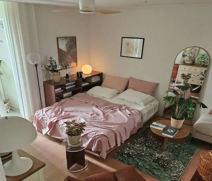 Kamar Estetik Wanita dengan Dekorasi Minimal Sentuhan Natural